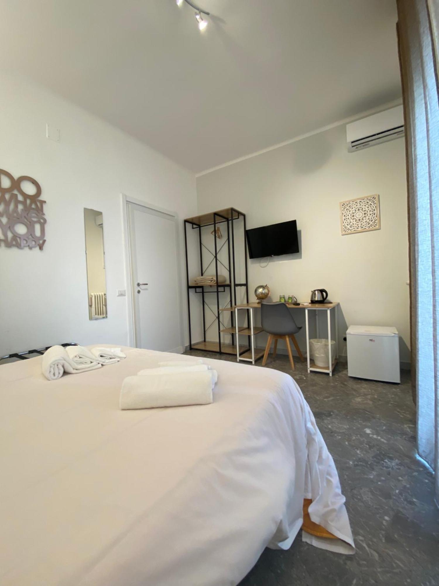 Stanze Di Sofia Hotel บารี ภายนอก รูปภาพ